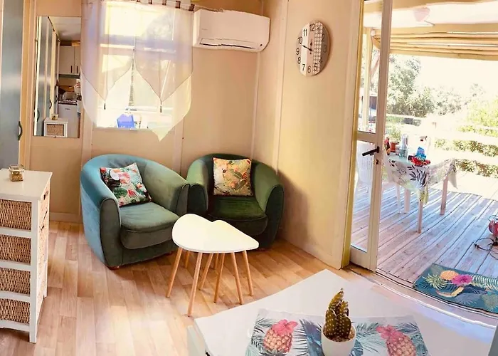 Au Calme à En Corse Chalet