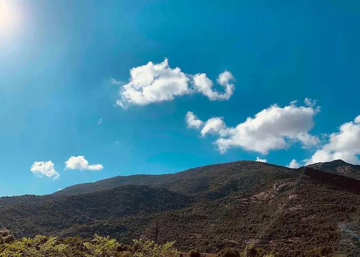 Au Calme à En Corse Chalet *